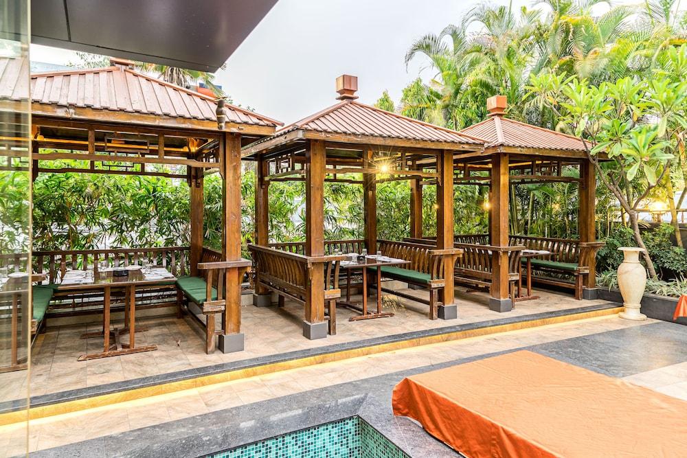 Treebo Premium Grand Emerald Pimpri-Chinchwad Eksteriør billede