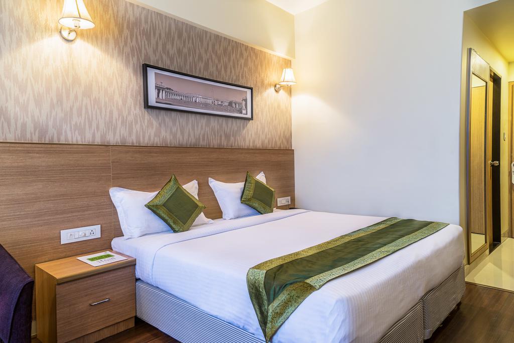 Treebo Premium Grand Emerald Pimpri-Chinchwad Eksteriør billede