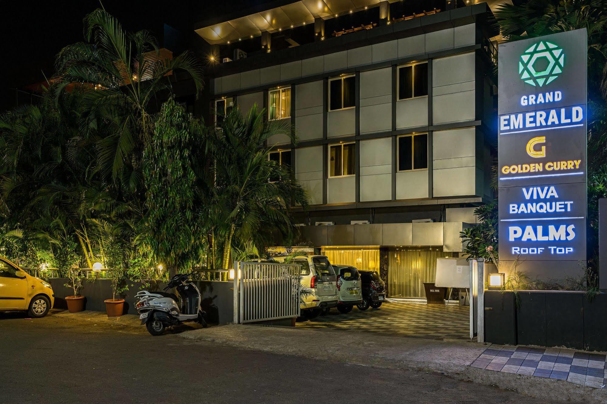 Treebo Premium Grand Emerald Pimpri-Chinchwad Eksteriør billede