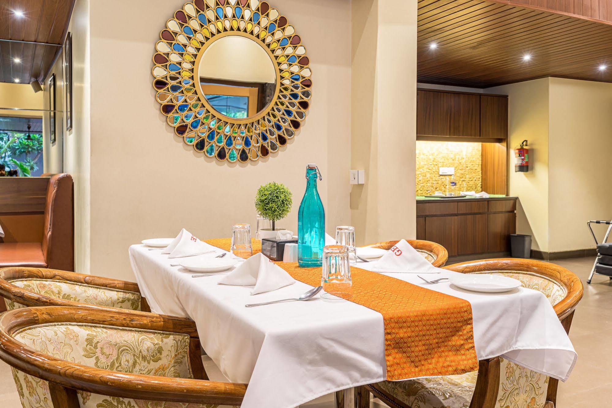 Treebo Premium Grand Emerald Pimpri-Chinchwad Eksteriør billede